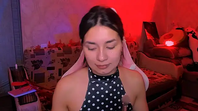Swee Alicee online show from May 2026 12:56:01 PM
