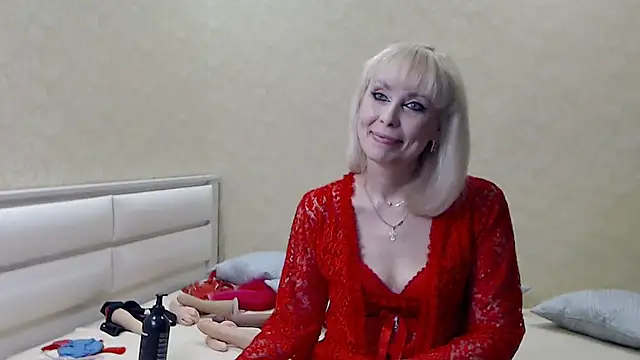Snapshot of LadyMargo888 chatting on March 2025 05:42:02 PM LadyMargo888 online show from March 2025 05:42:02 PM