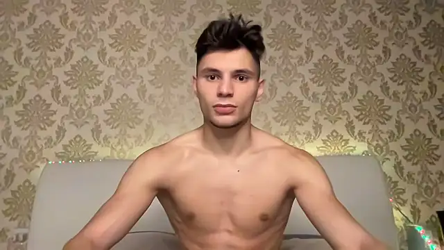 Snapshot of denlover1 chatting on February 2025 06:33:02 PM denlover1 online show from February 2025 06:33:02 PM