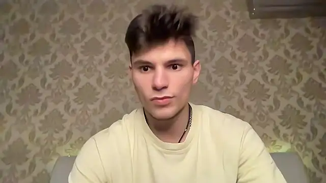 Snapshot of denlover1 chatting on March 2025 04:02:01 PM denlover1 online show from March 2025 04:02:01 PM