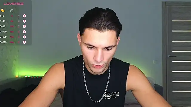 Snapshot of denlover1 chatting on October 2025 09:00:01 AM denlover1 online show from October 2025 09:00:01 AM