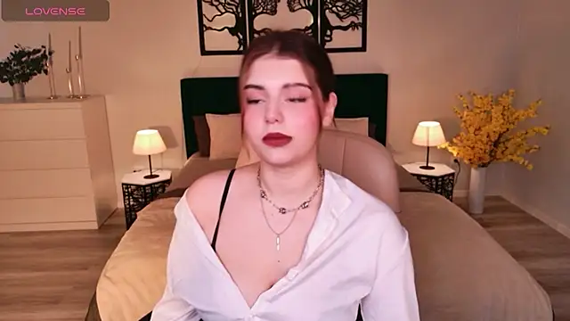 Snapshot of AdeliaKiss chatting on February 2026 05:34:02 AM AdeliaKiss online show from February 2026 05:34:02 AM