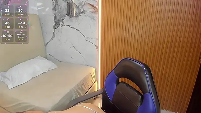 Alyssapark online show from November 2025 07:13:02 PM