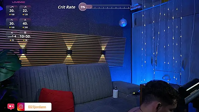 Snapshot of _EUFRATES_ chatting on March 2026 01:12:01 AM EUFRATES online show from March 2026 01:12:01 AM