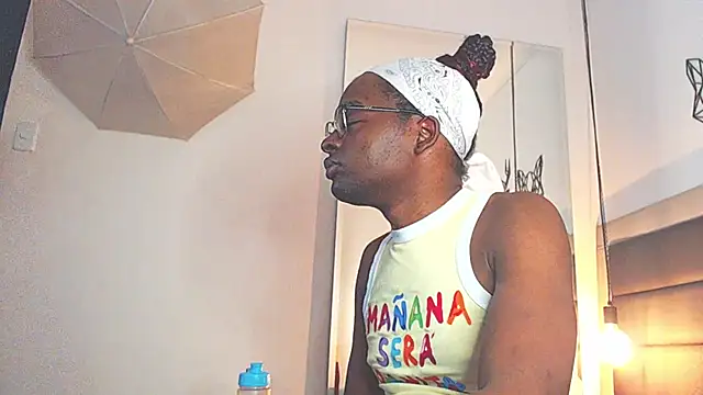 Snapshot of candy_lovee69 chatting on December 2024 09:44:01 AM candy lovee69 online show from December 2024 09:44:01 AM