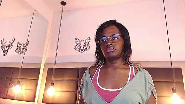 Snapshot of candy_lovee69 chatting on October 2025 09:06:01 PM candy lovee69 online show from October 2025 09:06:01 PM