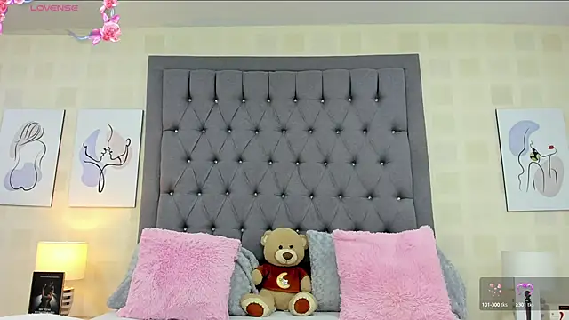 Snapshot of JoslinEvans chatting on January 2025 12:04:02 PM JoslinEvans online show from January 2025 12:04:02 PM