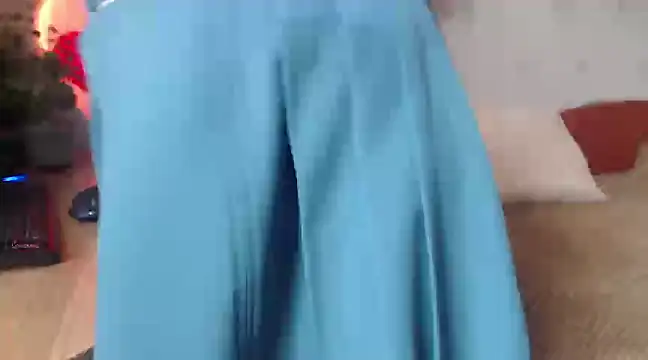 SunnyJoysx online show from March 2025 01:20:01 PM