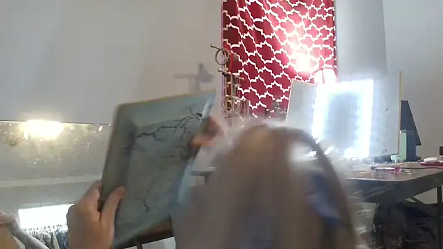 BluEyeGemini333 online show from December 2024 10:30:01 PM