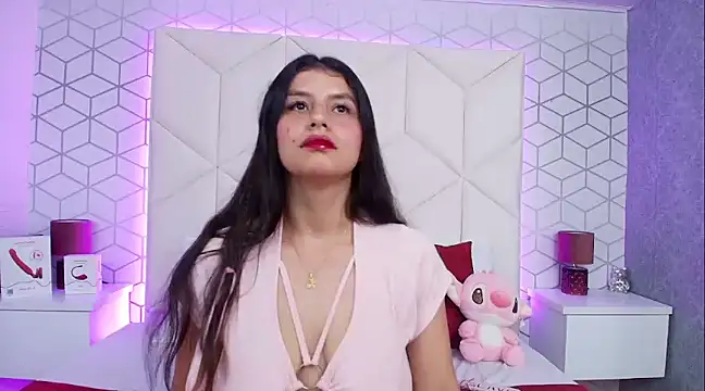 Snapshot of MadelineBeckert chatting on March 2025 01:16:01 AM MadelineBeckert online show from March 2025 01:16:01 AM