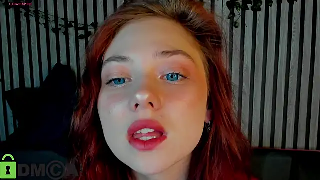 Snapshot of Miss_you_kiss chatting on December 2025 01:02:01 AM Miss you kiss online show from December 2025 01:02:01 AM