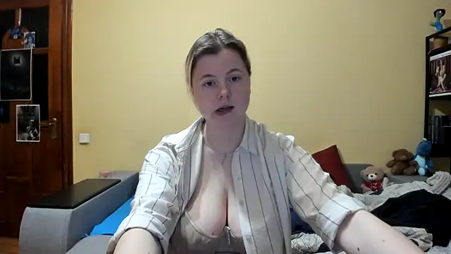 Snapshot of LillyDepp chatting on February 2026 04:30:01 PM LillyDepp online show from February 2026 04:30:01 PM