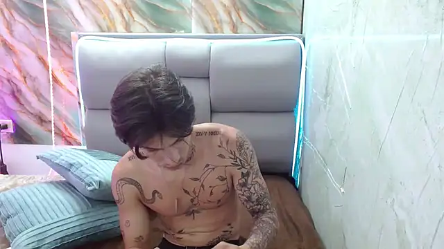 Apolo Hidalgo01 online show from February 2025 04:57:01 PM