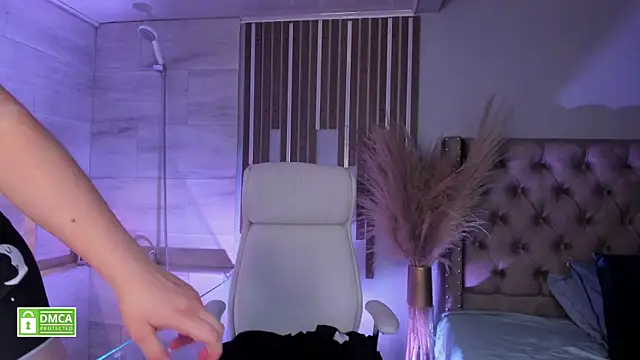 taiiga   online show from February 2025 05:40:02 AM