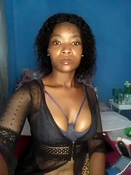 Snapshot of NunuBerry16 chatting on January 2025 12:52:01 PM NunuBerry16 online show from January 2025 12:52:01 PM