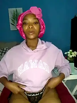 Snapshot of NunuBerry16 chatting on February 2025 10:00:02 PM NunuBerry16 online show from February 2025 10:00:02 PM