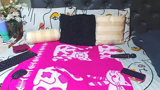 Snapshot of NunuBerry16 chatting on April 2026 07:58:02 AM NunuBerry16 online show from April 2026 07:58:02 AM