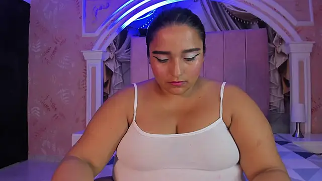 Snapshot of celeste_milk_ chatting on January 2025 02:14:02 AM celeste milk online show from January 2025 02:14:02 AM