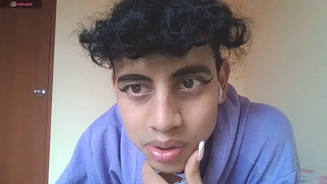 Eimyflorian online show from February 2025 10:36:01 PM