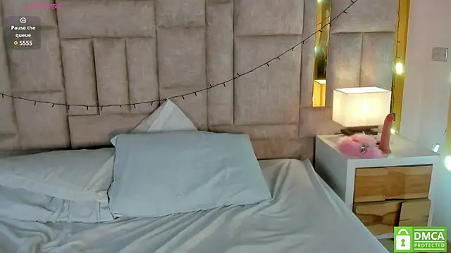 kitty emma1 online show from February 2025 07:50:01 AM