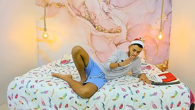 StrawwBoys online show from December 2024 11:07:02 PM
