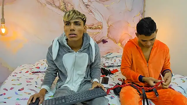 StrawwBoys online show from December 2024 10:24:01 AM