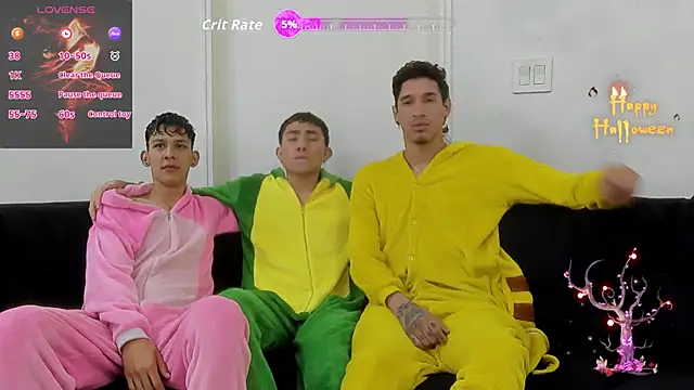 StrawwBoys online show from November 2025 10:17:01 AM