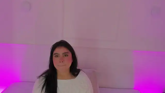 mary suarez online show from October 2025 03:24:02 AM