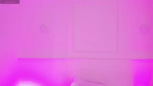 mary suarez online show from October 2025 04:00:02 AM