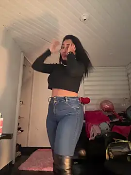 Anily Lovely online show from February 2026 02:34:02 AM