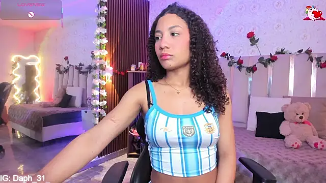 Daphnne tay online show from March 2026 04:04:02 AM