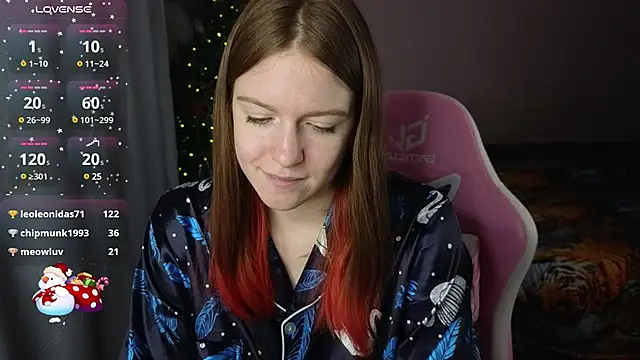 CassieJuice69 online show from December 2024 05:58:01 PM