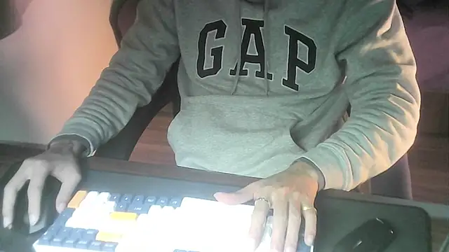 Snapshot of Ryan67533 chatting on January 2026 08:05:01 AM Ryan67533 online show from January 2026 08:05:01 AM