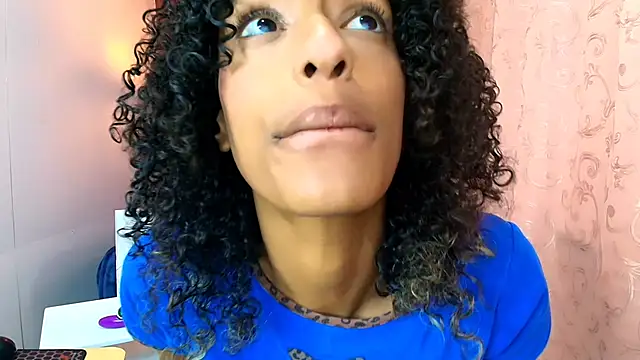 Zia Green online show from January 2025 07:35:01 PM