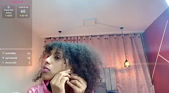 Zia Green online show from March 2025 05:03:01 AM