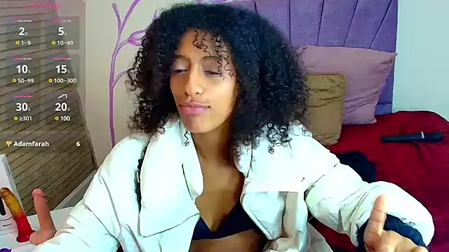 Zia Green online show from March 2025 03:31:02 PM