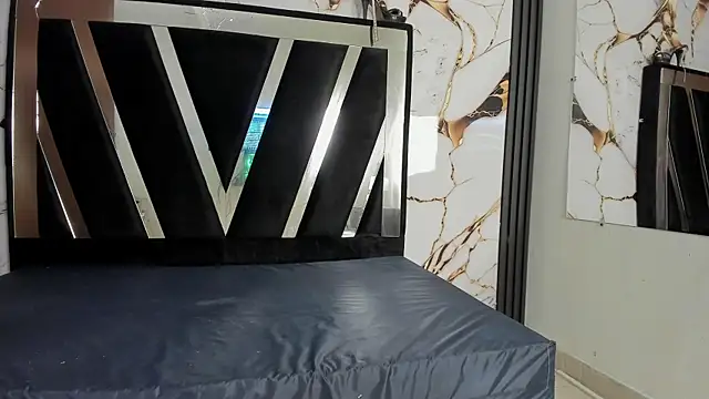 KarinaSimonz online show from October 2025 07:23:01 PM