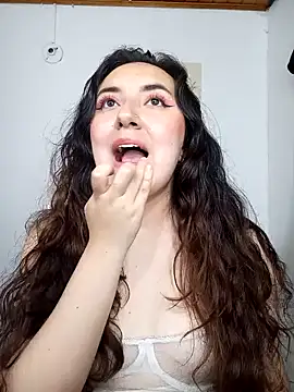 Emi chik online show from December 2024 03:03:02 AM