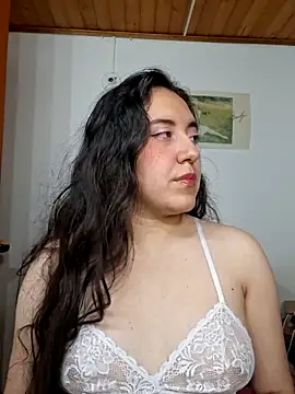 Emi chik online show from April 2026 03:15:01 AM