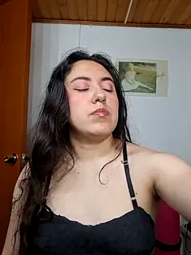 Emi chik online show from April 2026 04:38:01 AM