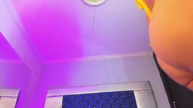 Eyleen Santos online show from June 2026 03:36:01 PM