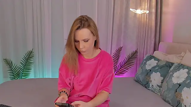 Snapshot of ___Cindy___ chatting on January 2025 03:50:01 PM Cindy online show from January 2025 03:50:01 PM