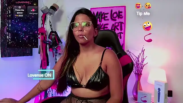 Megaan Greey online show from October 2025 12:47:02 AM