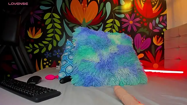 Sweet hot mia online show from February 2025 07:39:01 PM