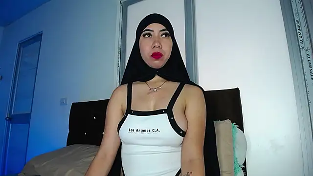 Sweet hot mia online show from February 2026 02:39:01 PM