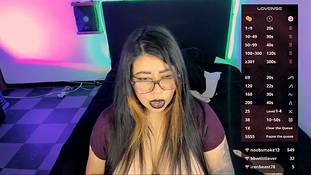 Snapshot of devilfoxtwo chatting on December 2024 10:51:02 AM devilfoxtwo online show from December 2024 10:51:02 AM