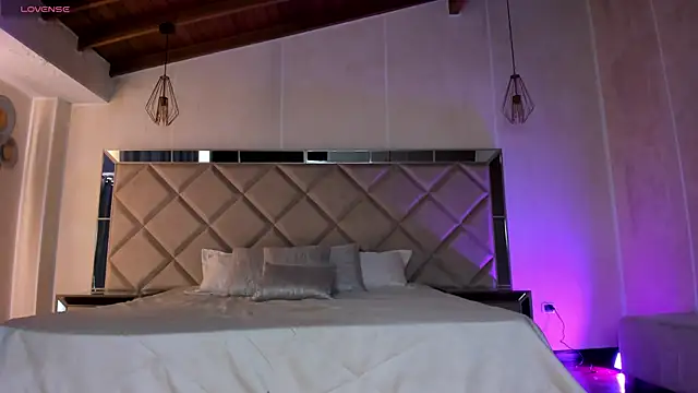 Snapshot of KatieNolan_1 chatting on January 2025 05:34:01 PM KatieNolan 1 online show from January 2025 05:34:01 PM