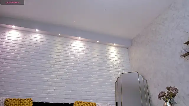 KatieNolan 1 online show from November 2025 07:27:01 PM