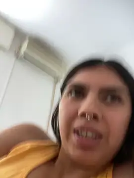 Argentiiniita online show from November 2025 06:07:02 PM