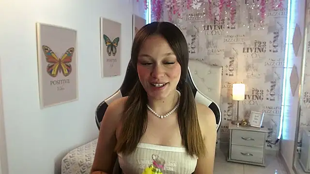 Snapshot of Ivyy_Crystal chatting on January 2025 08:17:02 PM Ivyy Crystal online show from January 2025 08:17:02 PM